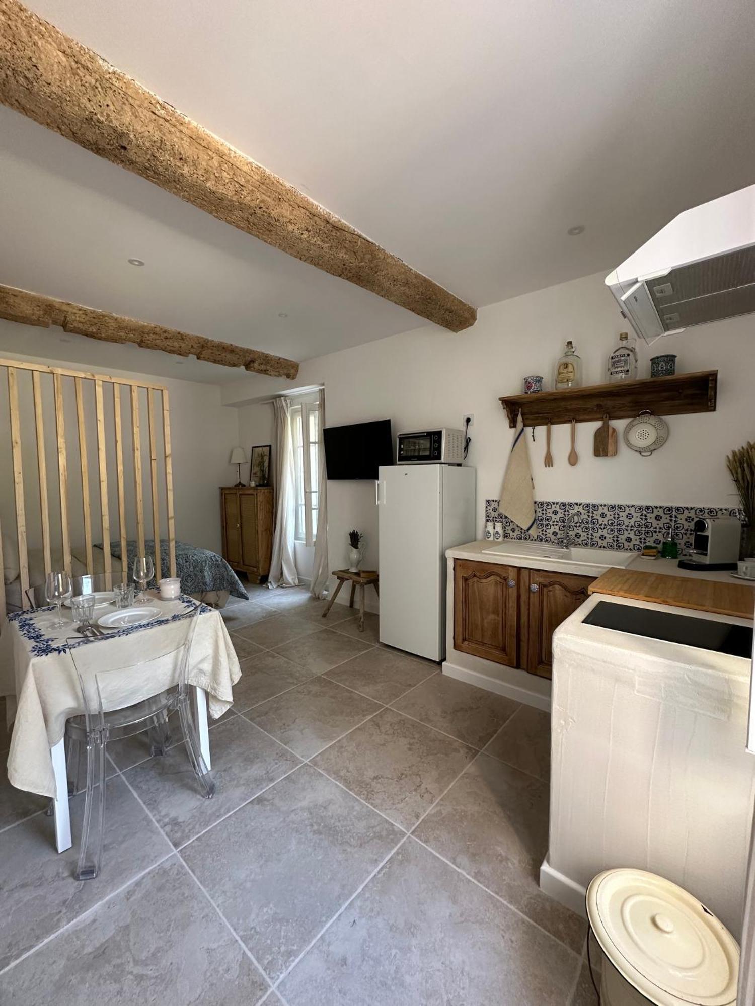 Studio Centre Ville La Toscane LʼIsle-sur-la-Sorgue المظهر الخارجي الصورة