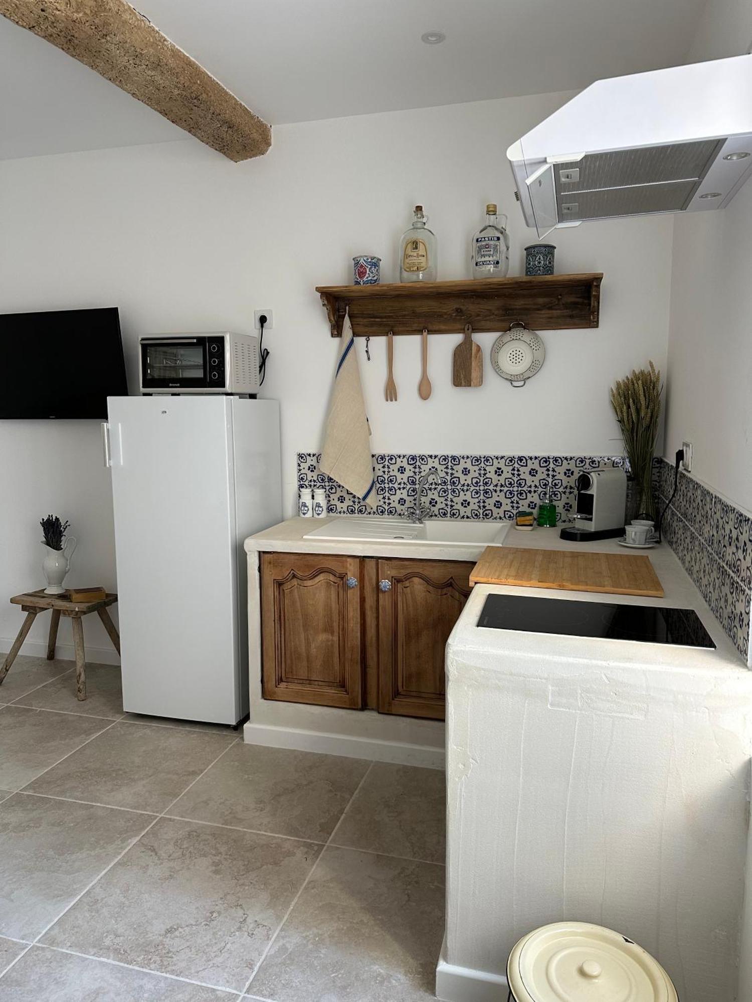 Studio Centre Ville La Toscane LʼIsle-sur-la-Sorgue المظهر الخارجي الصورة